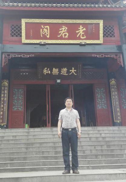 李文光）用一颗感恩的心去享受生活。.JPG