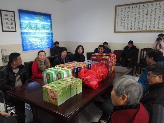 慰问敬老院_副本.jpg