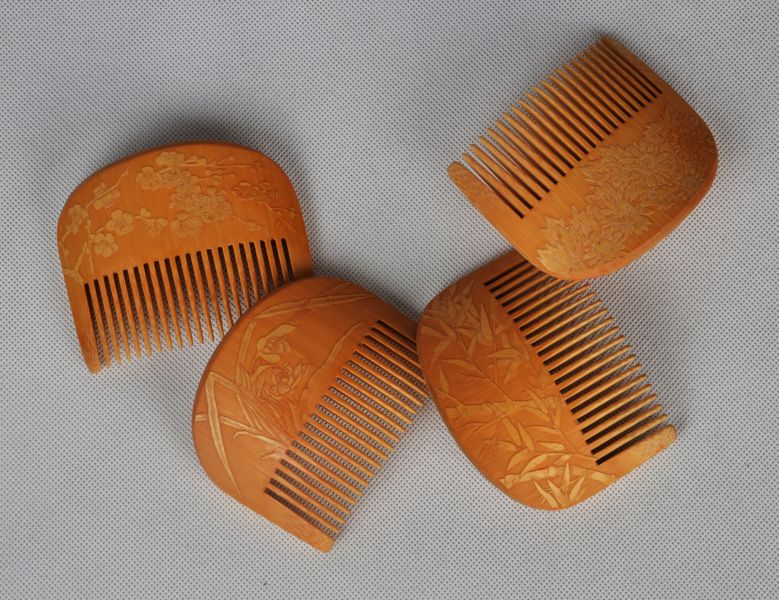 竹梳作品：梅兰竹菊.JPG