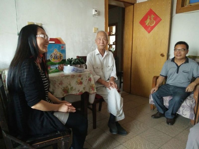 慰问老党员 浓浓端午情-致公党海州支部端午节走访慰问老党员2.jpg