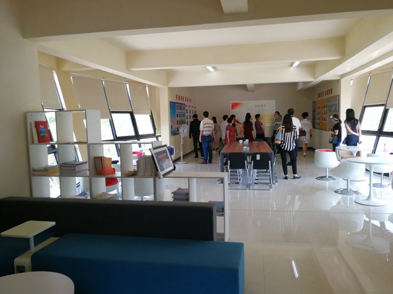 参观民建金华市婺城区基层委员会“会员之家”.jpg
