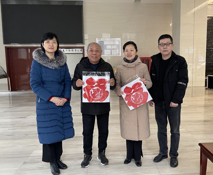 高健走访慰问离退休老主委1.jpg
